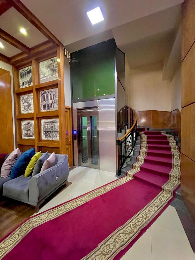 Hotel Plaza Viktoria ギュムリ エクステリア 写真