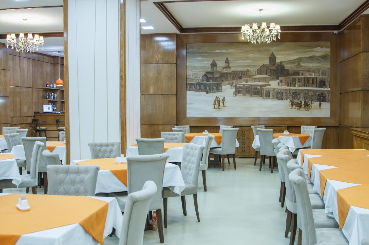 Hotel Plaza Viktoria ギュムリ エクステリア 写真